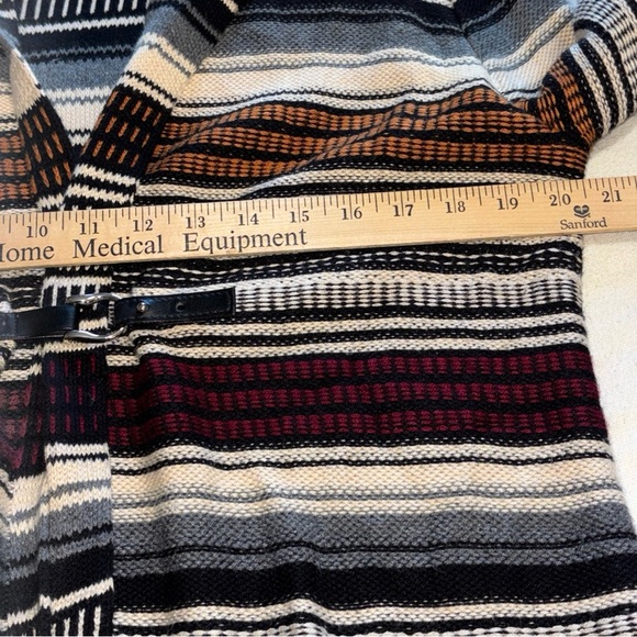 Renuar Women's Multicolor Aztec Tribal Southwestern Cardigan Buckle Closure SzL - Picture 7 of 9